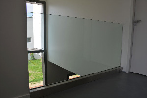 garde-corps en verre, vitrage securit, rambarde, protection anti chute, vitrage sur mesure esprit loft