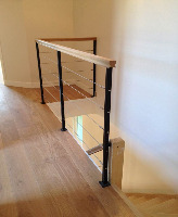 garde-corps métallique sur mesure, barreaudé, rambarde, main courante, protection anti chute, grille, deco bois métal, garde-corps brut industrielle garde-corps escalier fabrication francaise