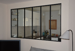 Ménuiserie métallique acier, porte d'intérieure verriere fenêtre, cloison intérieure, structure acier brut type loft sur mesure, vitrage sécurit, verrière type atelier d'artiste, chassis d'artiste